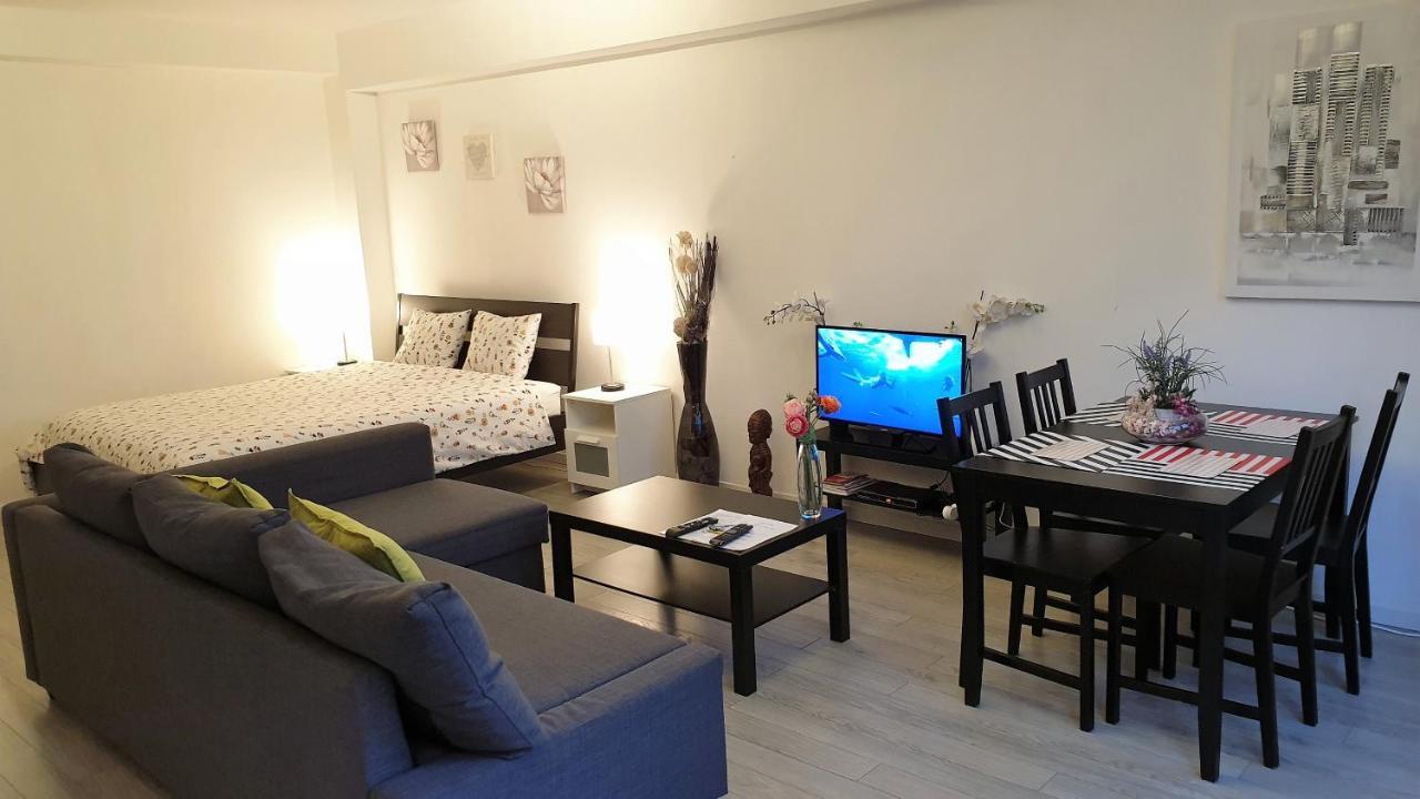 Apartment Chez Esmara Et Philippe Brussel Bagian luar foto