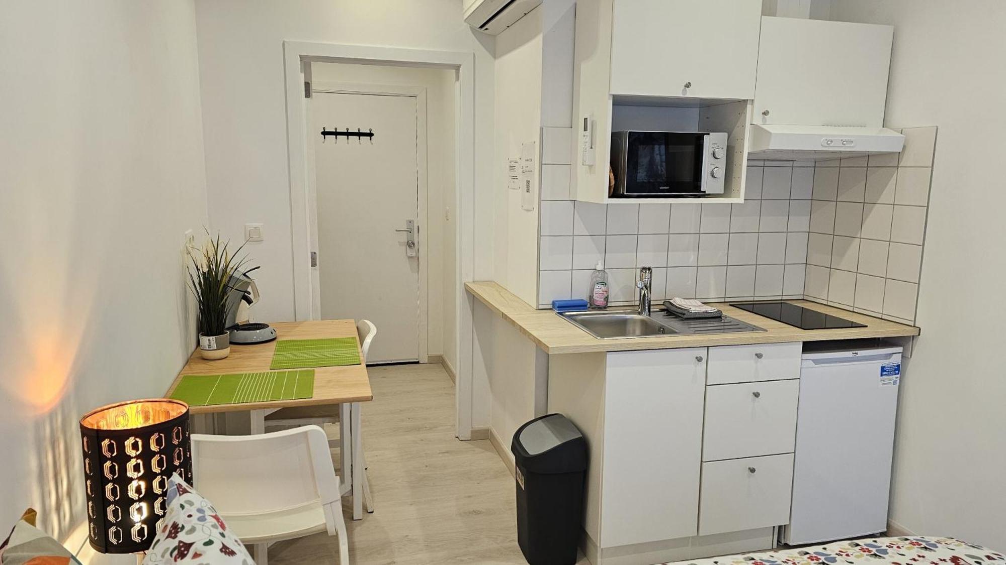 Apartment Chez Esmara Et Philippe Brussel Bagian luar foto